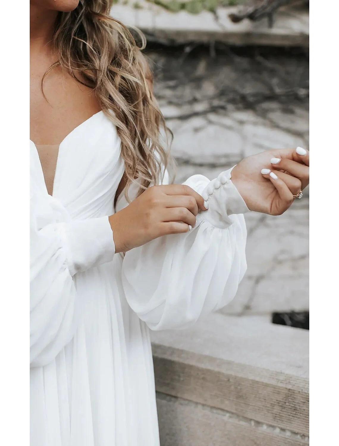 Wholesa Beach Wedding Dresses A-Line Off Shoulder Long Sleeve Chapel Train Chiffon Bridal Gowns With Split Front Solid Color