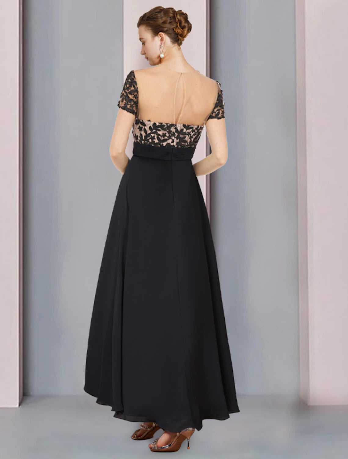 wholesale  Sheath / Column Mother of the Bride Dress Wedding Guest Vintage Elegant Scoop Neck Asymmetrical Chiffon Short Sleeve with Lace Pleats