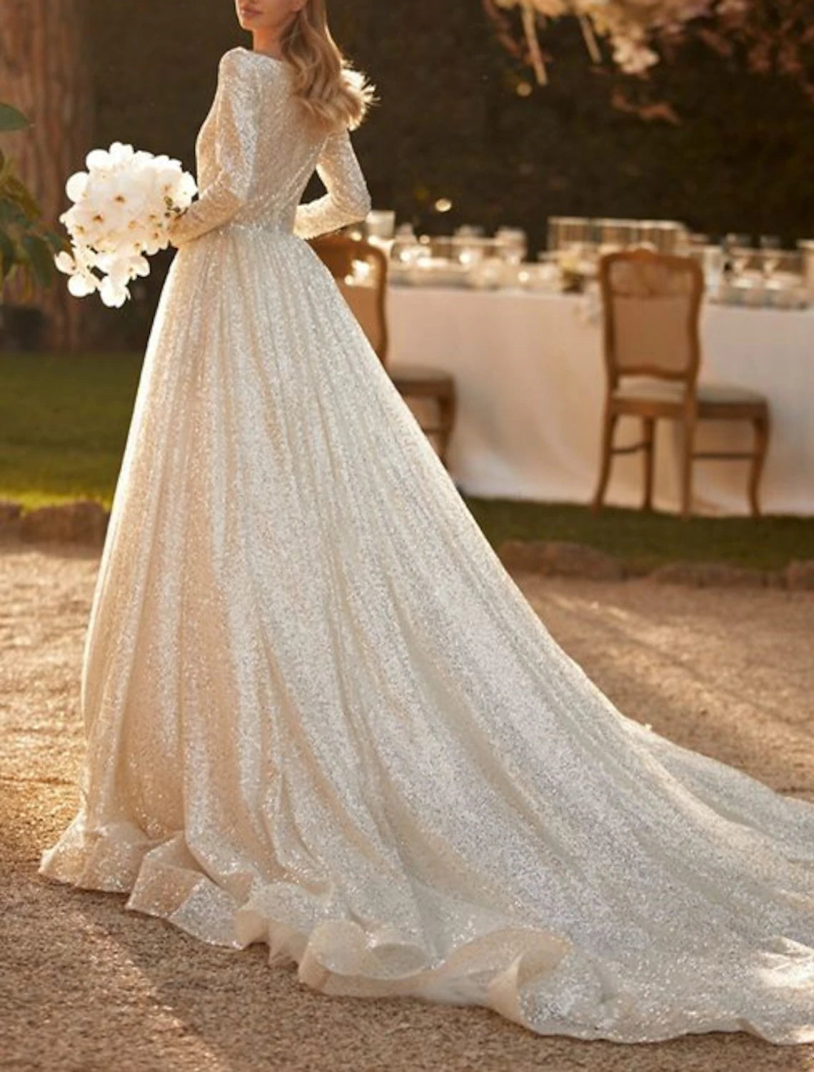 Wholesa Engagement Sparkle & Shine Formal Fall Wedding Dresses Ball Gown Scoop Neck Long Sleeve Chapel Train Sequined Bridal Gowns With Solid Color