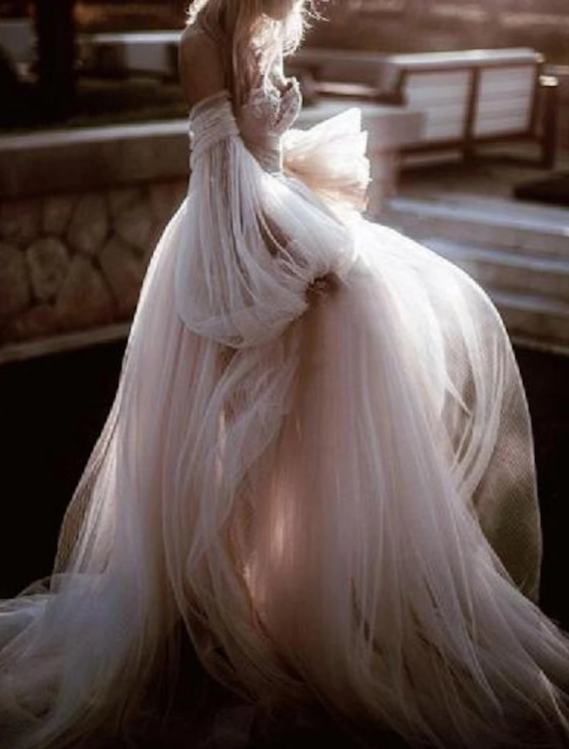 Wholesa Beach Boho Wedding Dresses A-Line Off Shoulder Long Sleeve Court Train Lace Bridal Gowns With Pleats Appliques