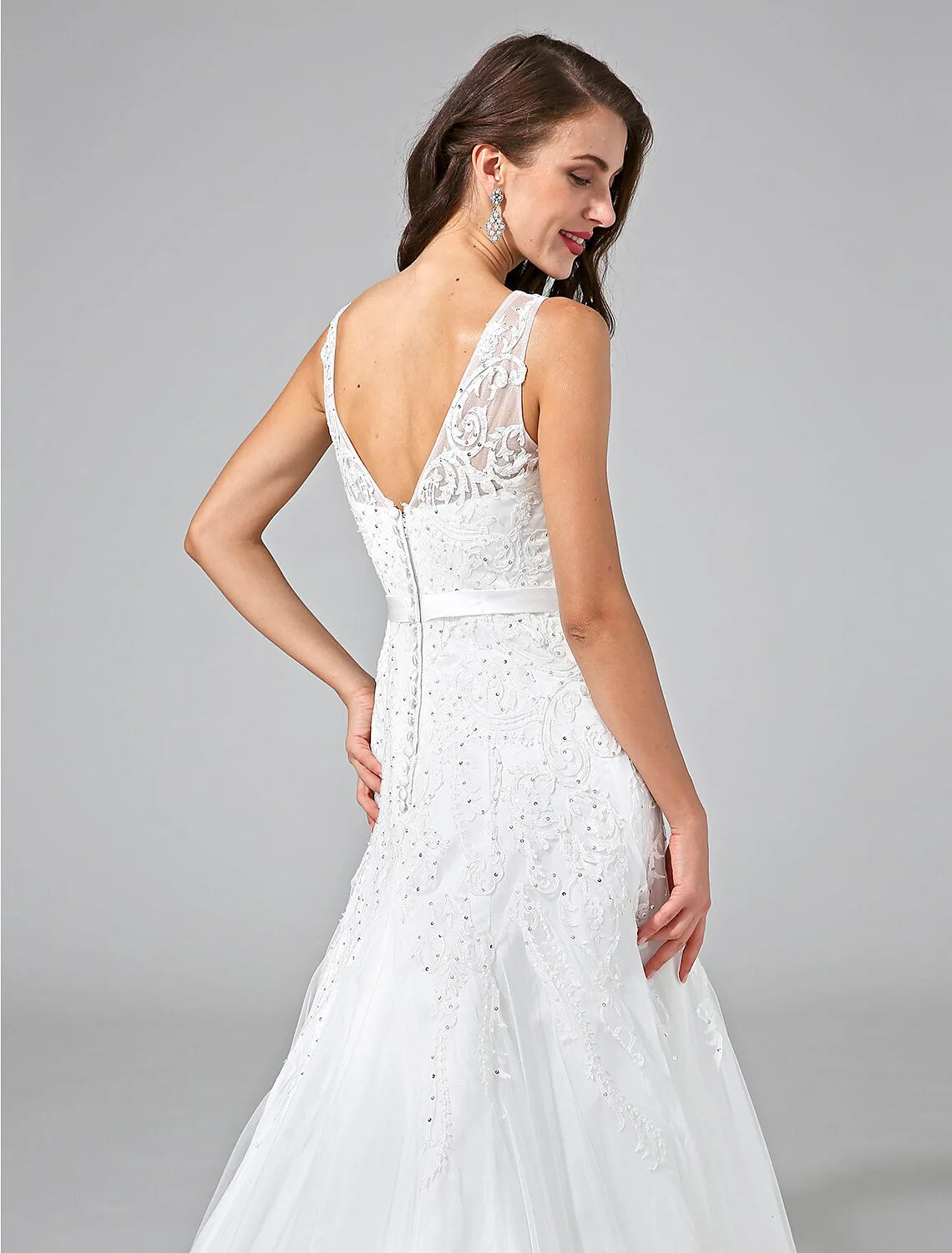 Wholesa Wedding Dresses A-Line V Neck Sleeveless Court Train Lace Bridal Gowns With Sash / Ribbon Beading