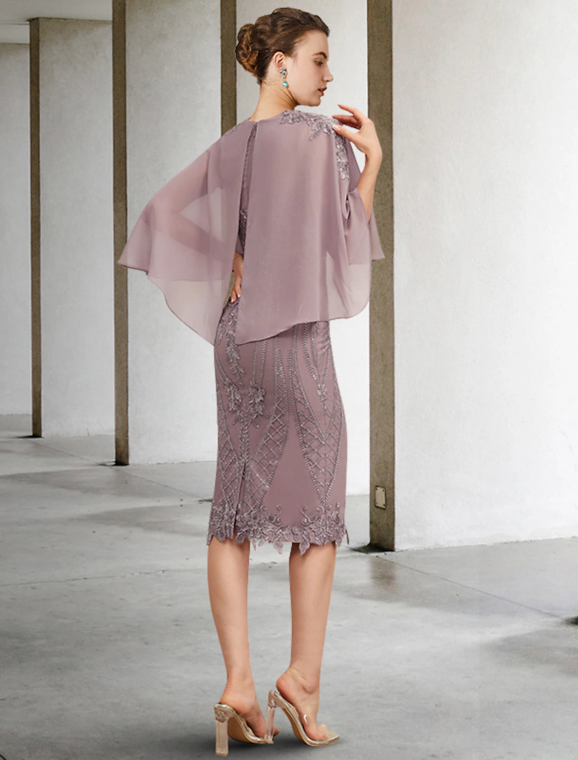 wholesale  Sheath / Column Mother of the Bride Dress Vintage Elegant Square Neck Knee Length Chiffon Lace Sleeveless Jacket Dresses with Applique