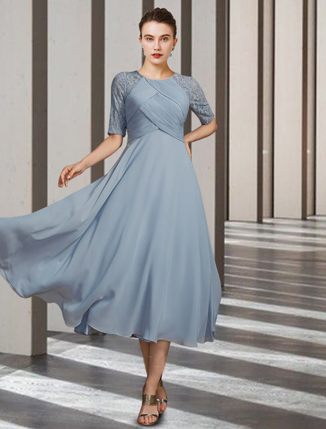 wholesale  A-Line Mother of the Bride Dress Elegant Jewel Neck Tea Length Chiffon Lace Short Sleeve with Ruching