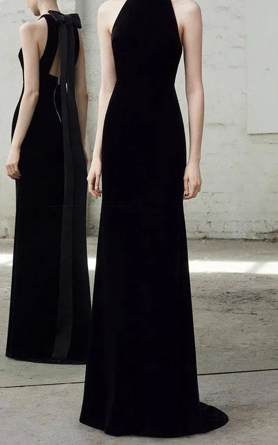 High‑Neck Black‑Velvet Open‑Back Bow‑Detail Mermaid Floor‑Length Prom Dress