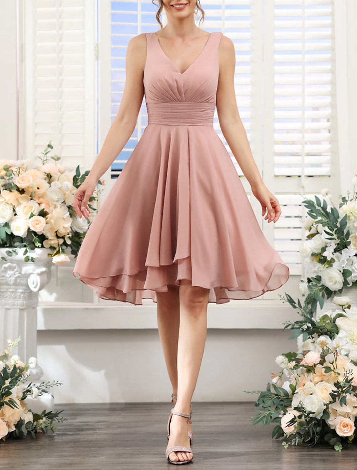 Wholesa  A-Line Bridesmaid Dress V Neck Sleeveless Pink Knee Length Chiffon with Ruching / Solid Color