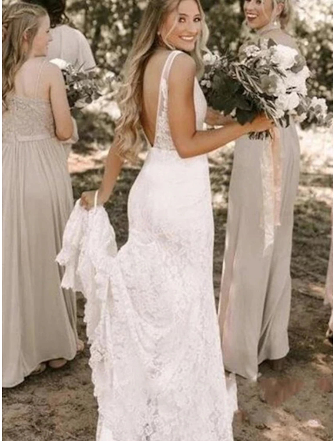 wholesale  Reception Formal Wedding Dresses Mermaid / Trumpet V Neck Sleeveless Court Train Lace Bridal Gowns With Embroidery