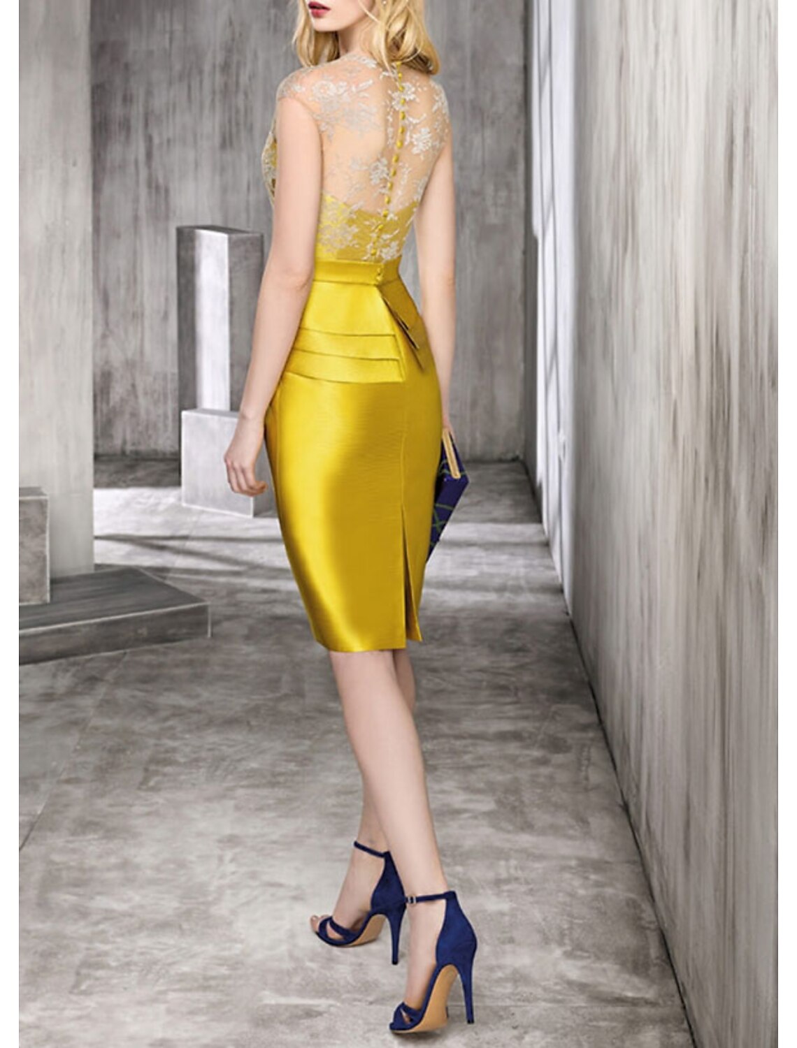 Wholesa Sheath / Column Cocktail Dresses Party Dress Wedding Guest Cocktail Party Knee Length Sleeveless Scalloped Neckline Satin with Ruffles Lace Insert