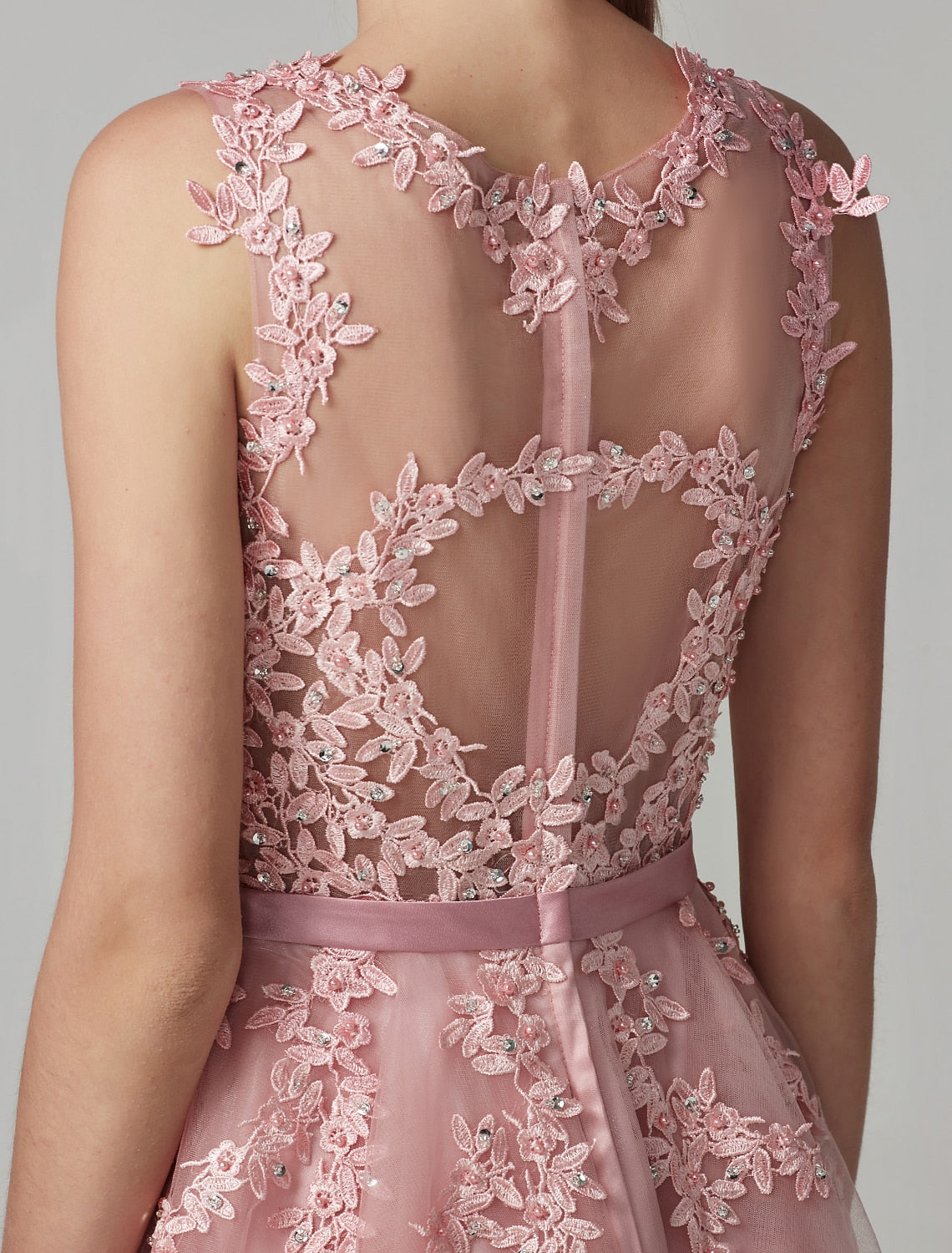 Wholesa A-Line Cute Dress Cocktail Party Prom Knee Length Sleeveless Illusion Neck Tulle Over Lace with Beading Appliques