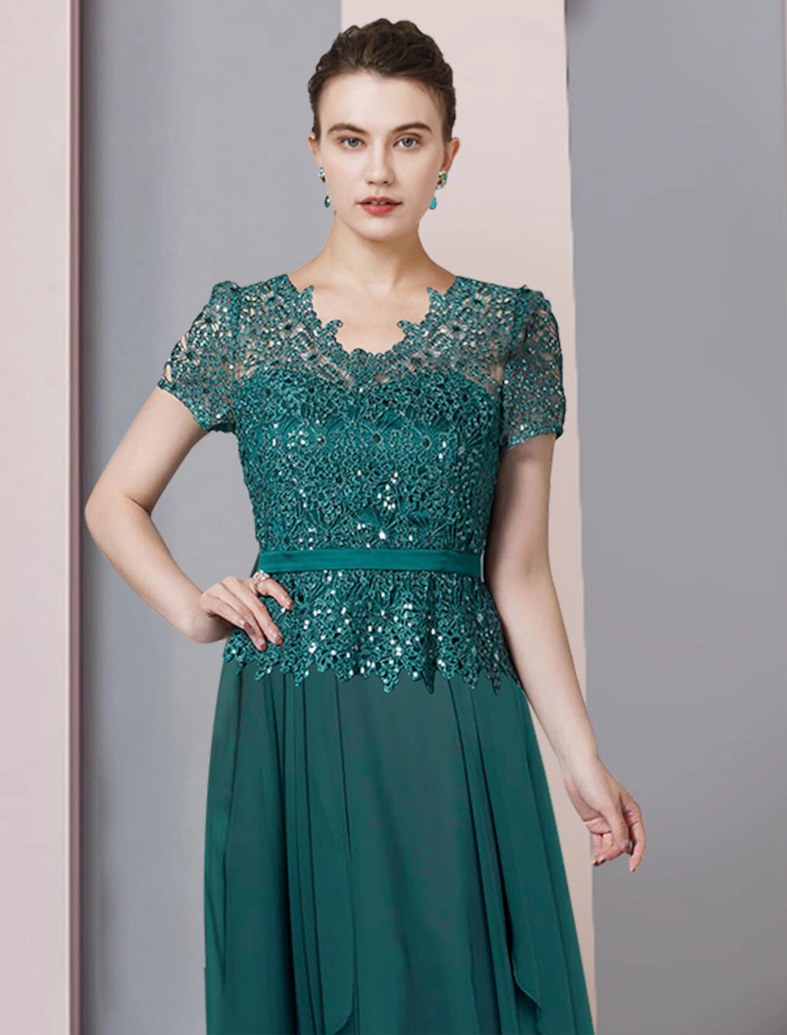 wholesale  A-Line Mother of the Bride Dress Formal Party Sparkle & Shine Elegant V Neck Floor Length Chiffon Sequined Short Sleeve with Pleats Sequin