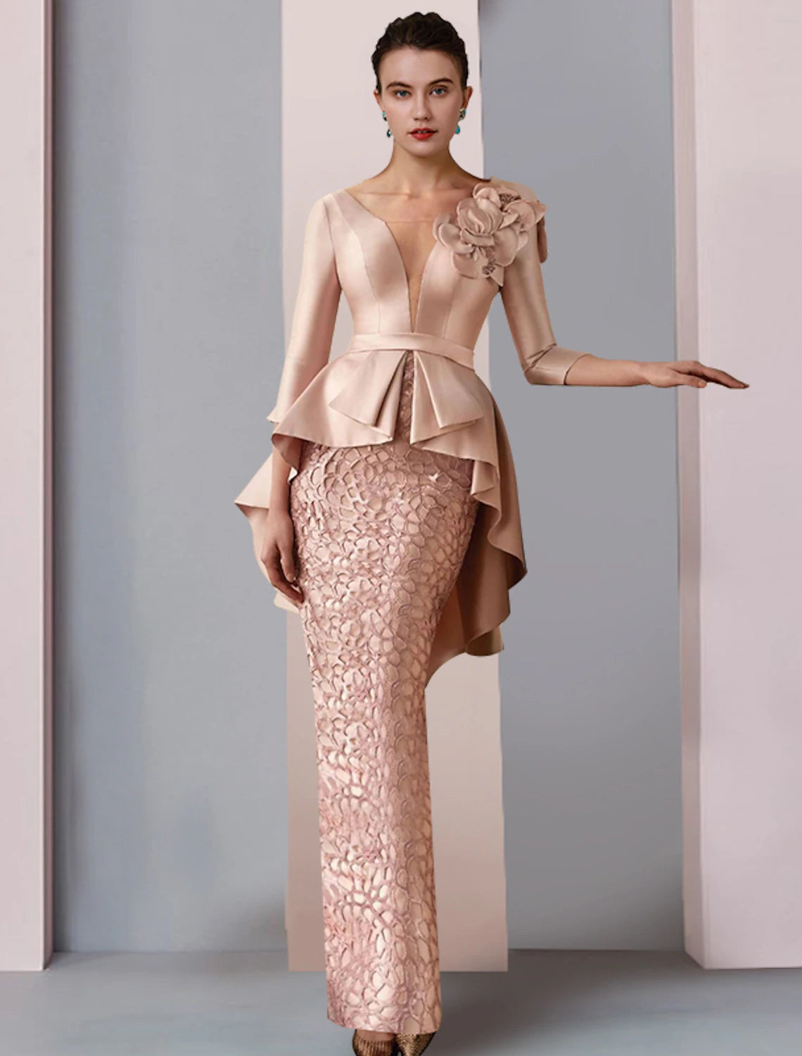 wholesale   Sheath / Column Mother of the Bride Dress Fall Wedding Guest Party Elegant V Neck Floor Length Satin Lace 3/4 Length Sleeve with Appliques Cascading Ruffles Flower