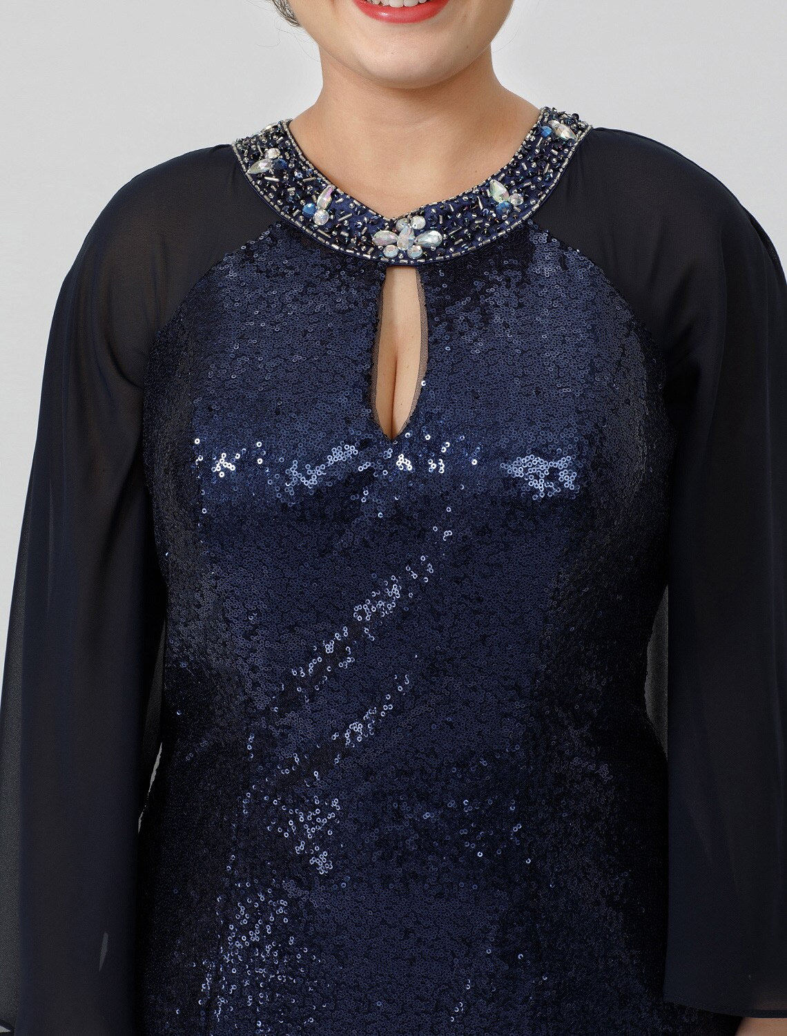 wholesale  Mermaid / Trumpet Mother of the Bride Dress Formal Chic & Modern Glamorous & Dramatic Plus Size Jewel Neck Floor Length Chiffon Sequined 3/4 Length Sleeve No with Crystals Beading