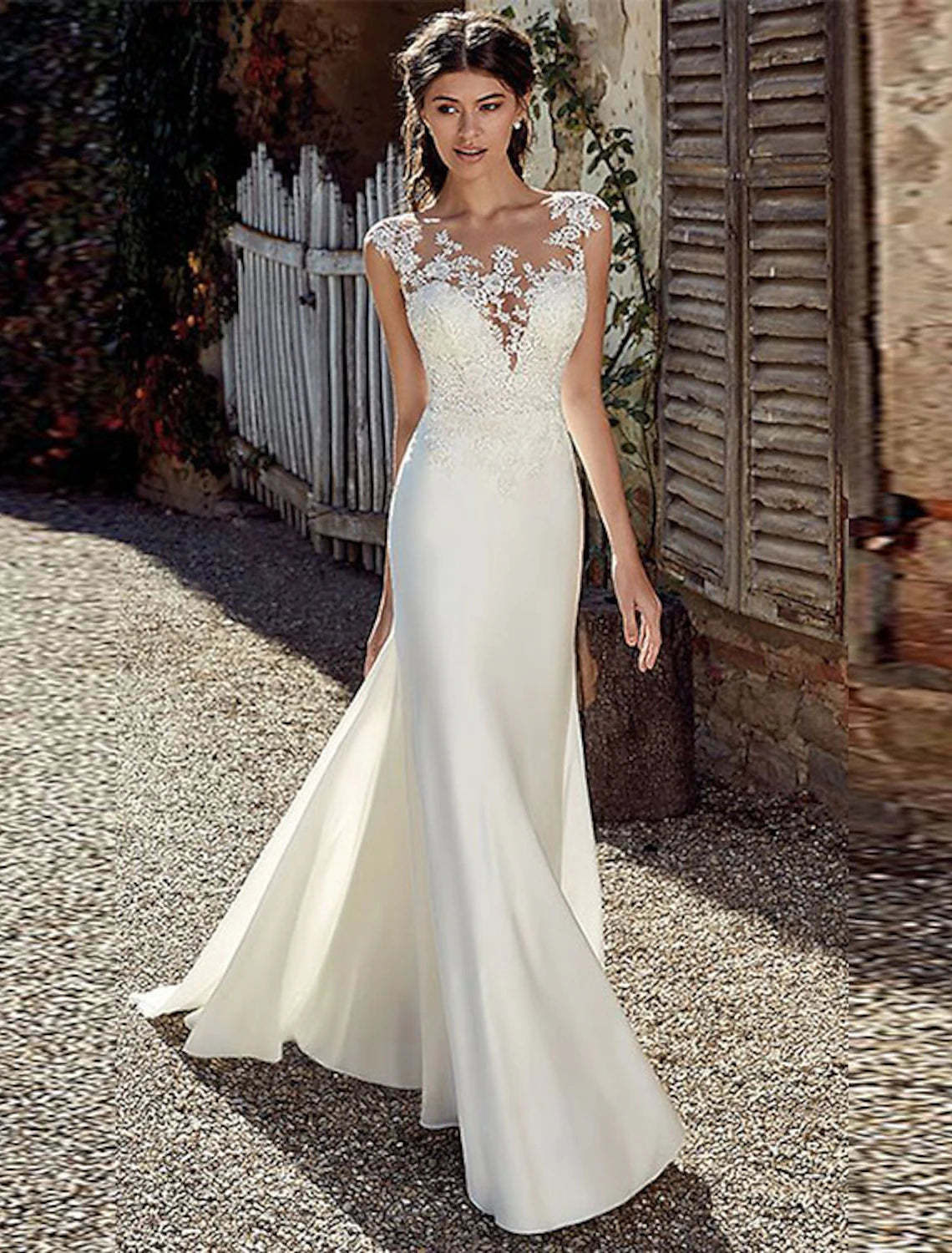 wholesale  Beach Open Back Wedding Dresses Mermaid / Trumpet Illusion Neck Cap Sleeve Court Train Chiffon Outdoor Bridal Gowns With Appliques Summer Fall Wedding Party