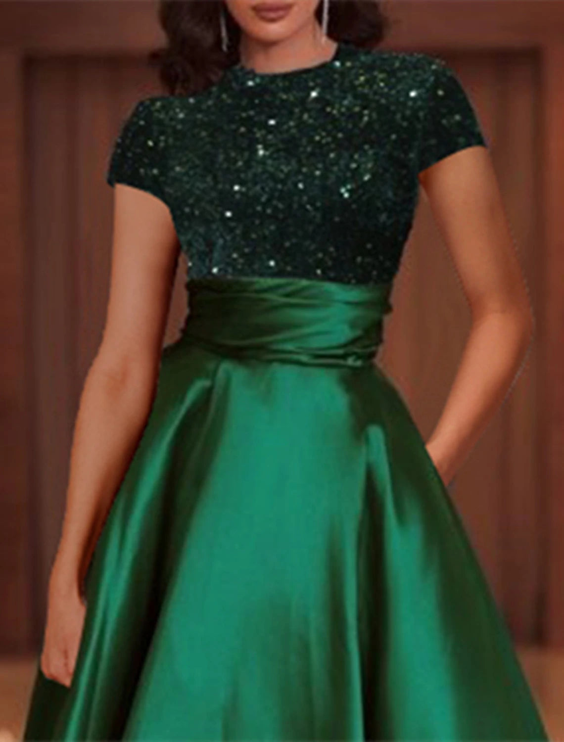 Wholesa A-Line Evening Gown Elegant Dress Red Green Dress Floor Length Short Sleeve High Neck Satin with Sequin