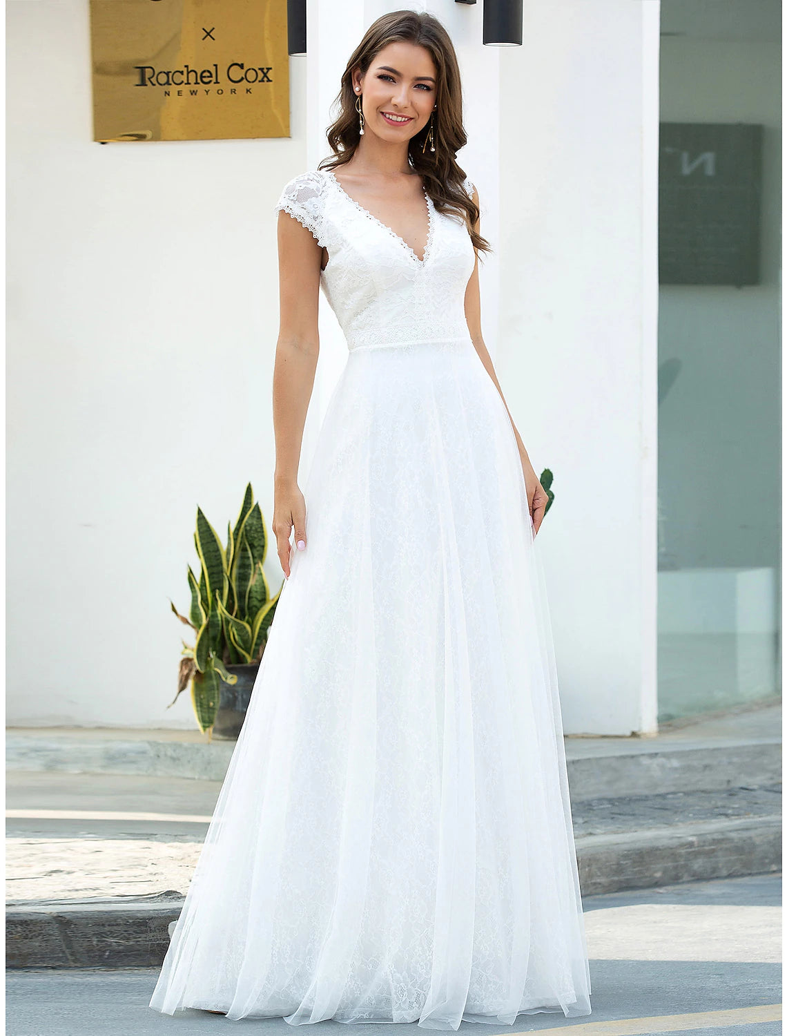 wholesale  Beach Wedding Dresses A-Line V Neck Cap Sleeve Floor Length Lace Bridal Gowns With Lace