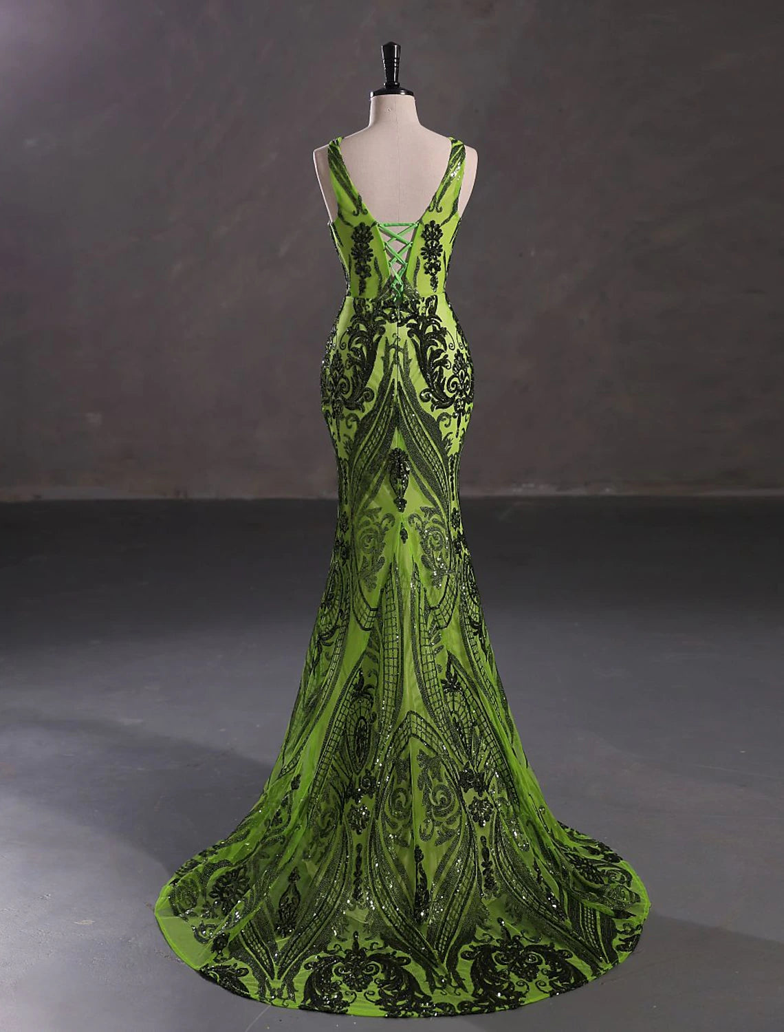 Wholesa Mermaid / Trumpet Evening Gown Sparkle & Shine Dress Engagement Formal Evening Court Train Sleeveless V Neck Sequined with Sequin