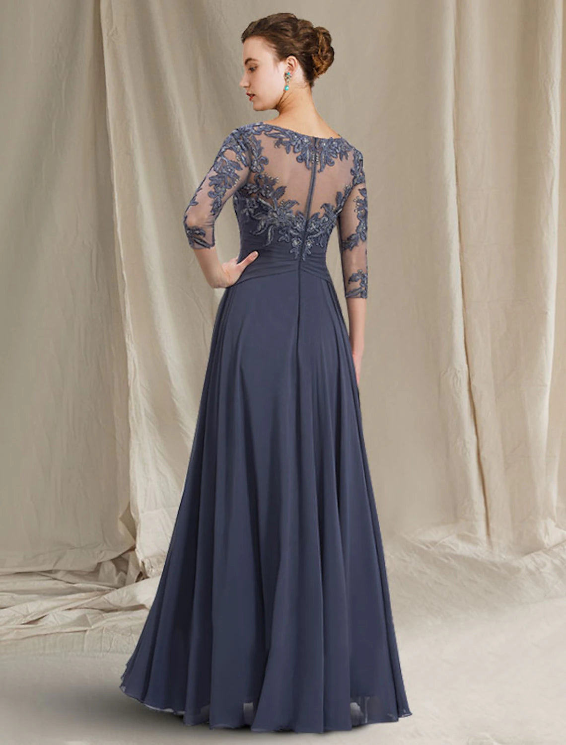 wholesale  A-Line Mother of the Bride Dress Elegant Jewel Neck Floor Length Chiffon Lace 3/4 Length Sleeve with Pleats Appliques
