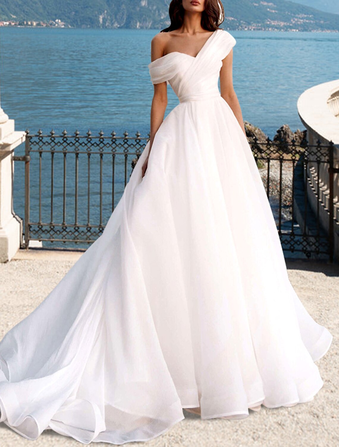 Wholesa  Beach Vintage Wedding Dresses A-Line Off Shoulder Cap Sleeve Court Train Organza Bridal Gowns With Pleats Ruched