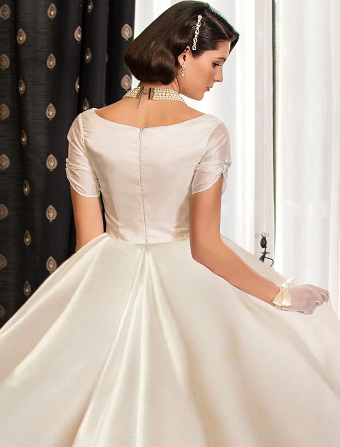 wholesale  Engagement Formal Fall Wedding Dresses Ball Gown V Neck Short Sleeve Court Train Satin Bridal Gowns With Ruched Solid Color