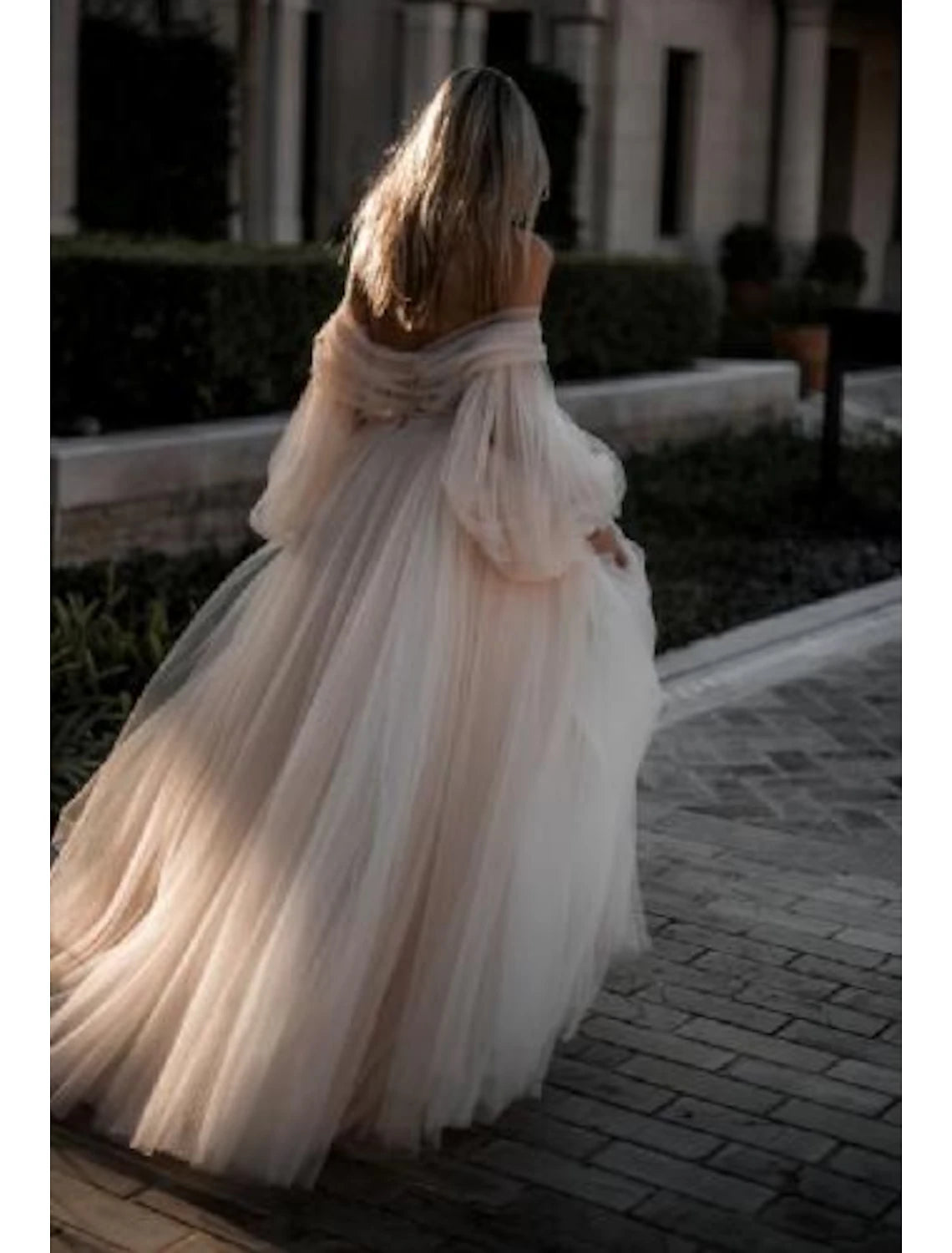 Wholesa Beach Boho Wedding Dresses A-Line Off Shoulder Long Sleeve Court Train Lace Bridal Gowns With Pleats Appliques
