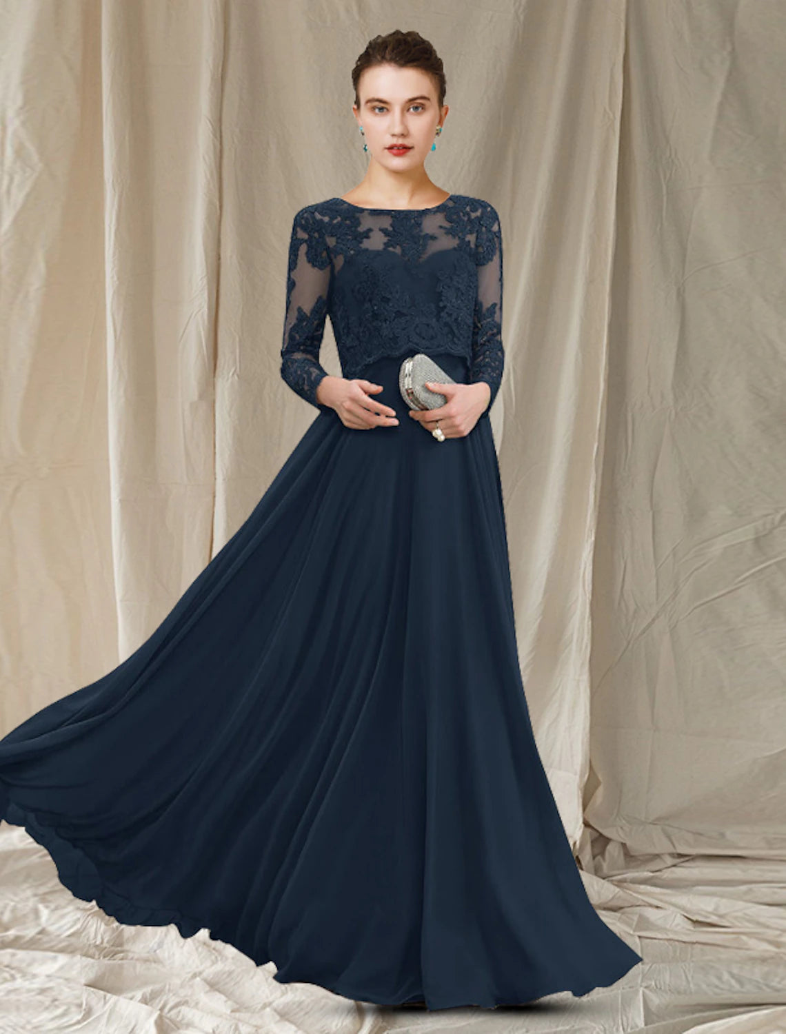 Wholesa A-Line Mother of the Bride Dress Elegant Jewel Neck Floor Length Chiffon Lace Long Sleeve with Appliques