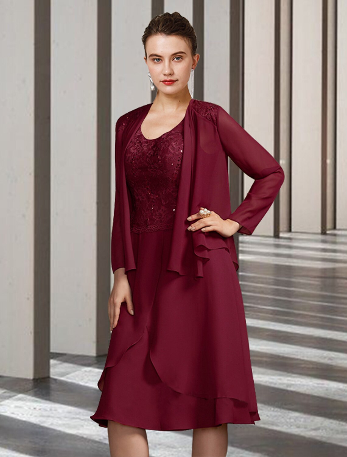 wholesale  Two Piece Sheath / Column Mother of the Bride Dress Church Elegant Scoop Neck Knee Length Chiffon Lace Long Sleeve with Ruffles Appliques