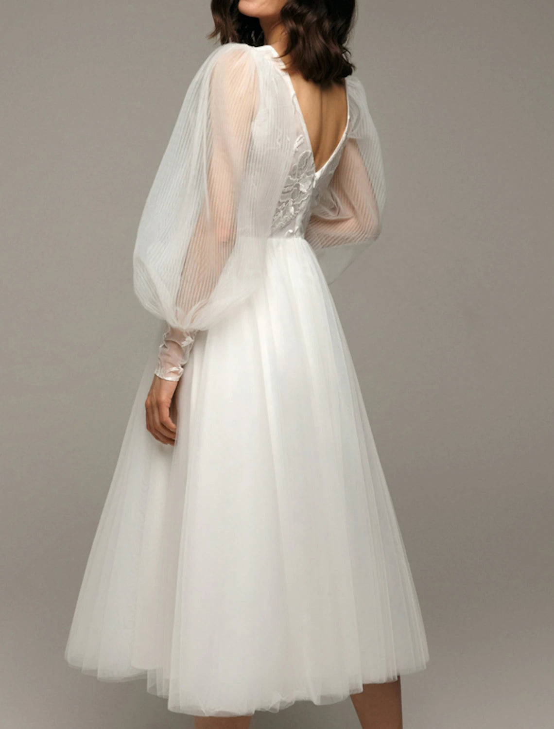 wholesale  Hall Vintage 1940s / 1950s Little White Dresses Wedding Dresses A-Line V Neck Long Sleeve Tea Length Satin Bridal Gowns With Appliques Solid