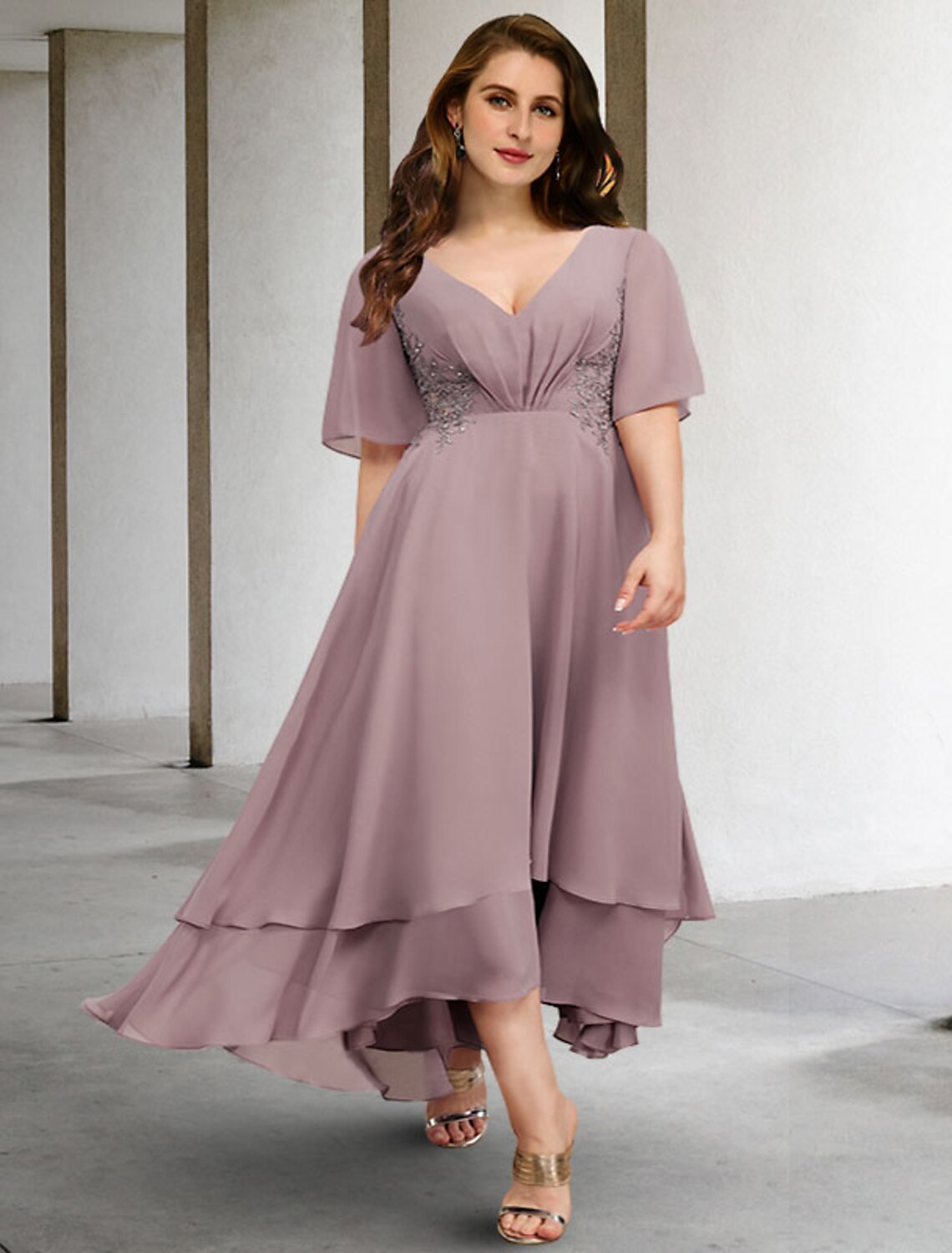 wholesale  A-Line Mother of the Bride Dresses Plus Size Hide Belly Curve Elegant Dress Formal Asymmetrical Short Sleeve V Neck Chiffon with Ruffles Appliques