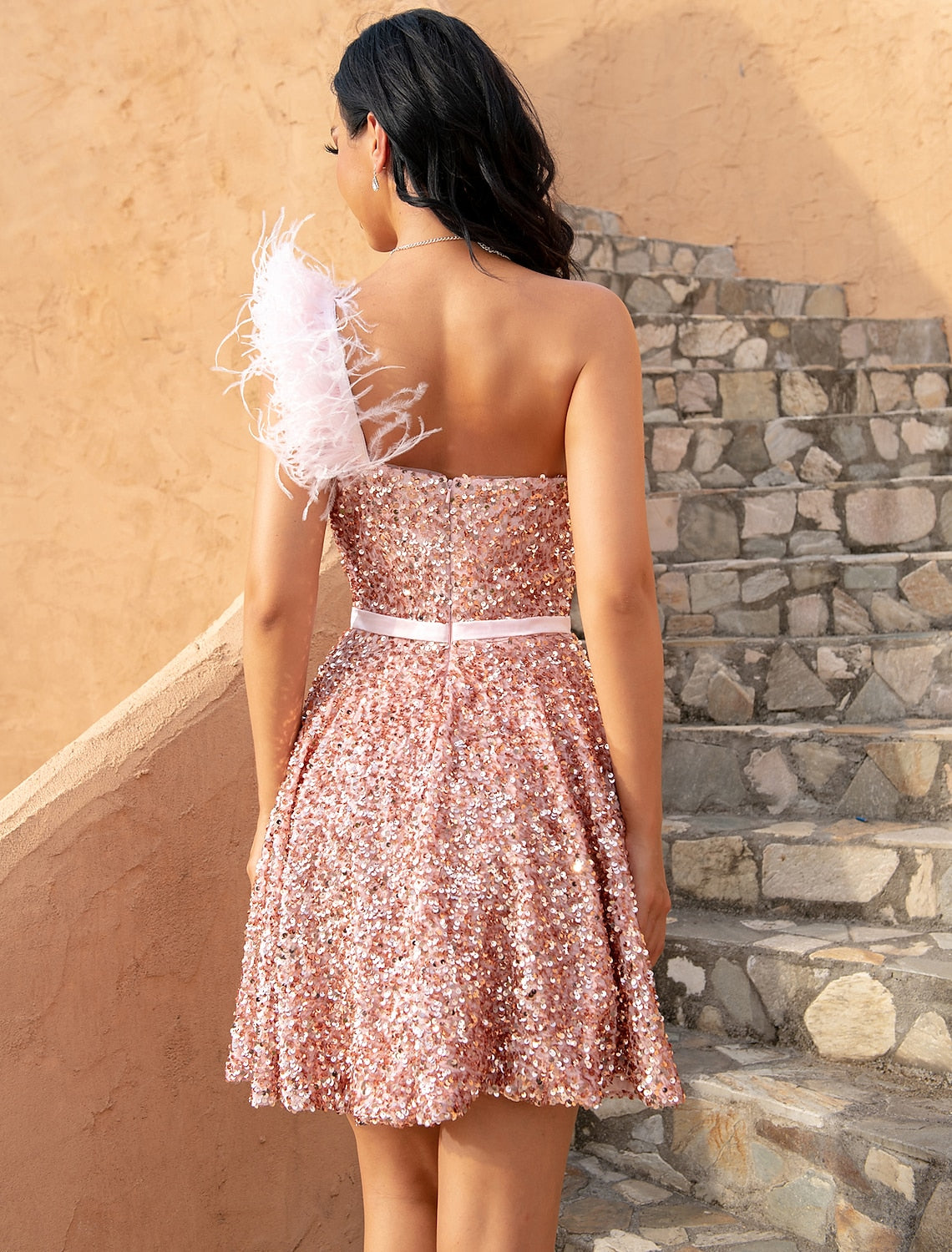 Wholesa Sheath / Column Homecoming Dresses Sparkle & Shine Dress Cocktail Party Birthday Short / Mini Sleeveless One Shoulder Pink Dress Sequined with Feather Sequin