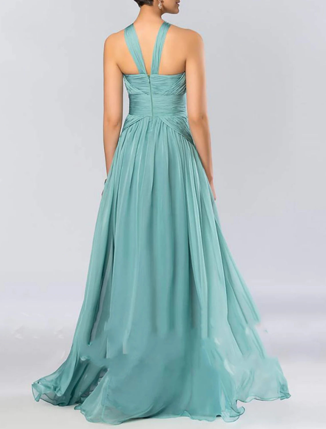 Wholesa  A-Line Bridesmaid Dress Halter Neck Sleeveless Elegant Floor Length Chiffon with Pleats / Draping