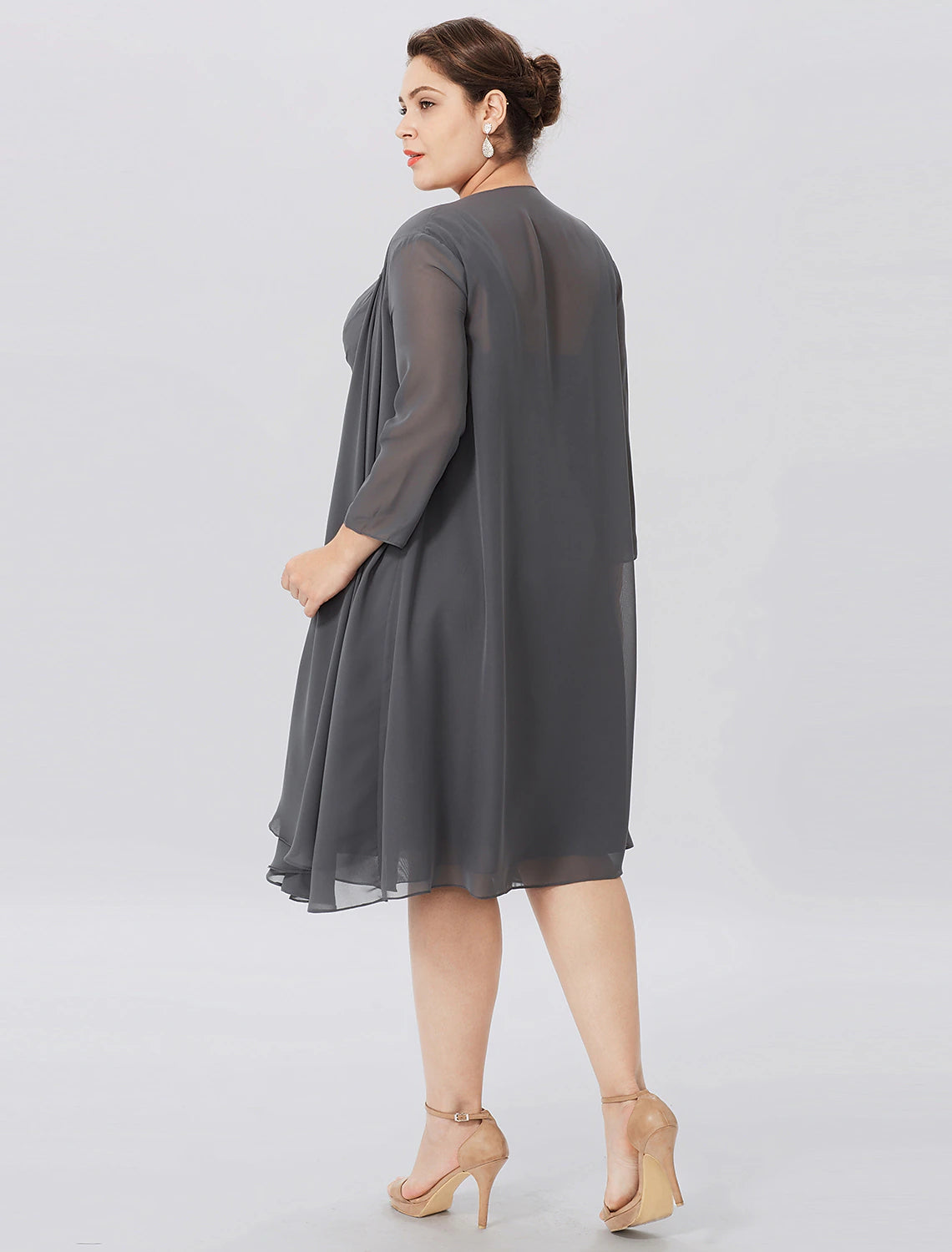 wholesale  A-Line Mother of the Bride Dress Formal Plus Size Elegant Straps Knee Length Chiffon Sleeveless yes with Criss Cross Pleats