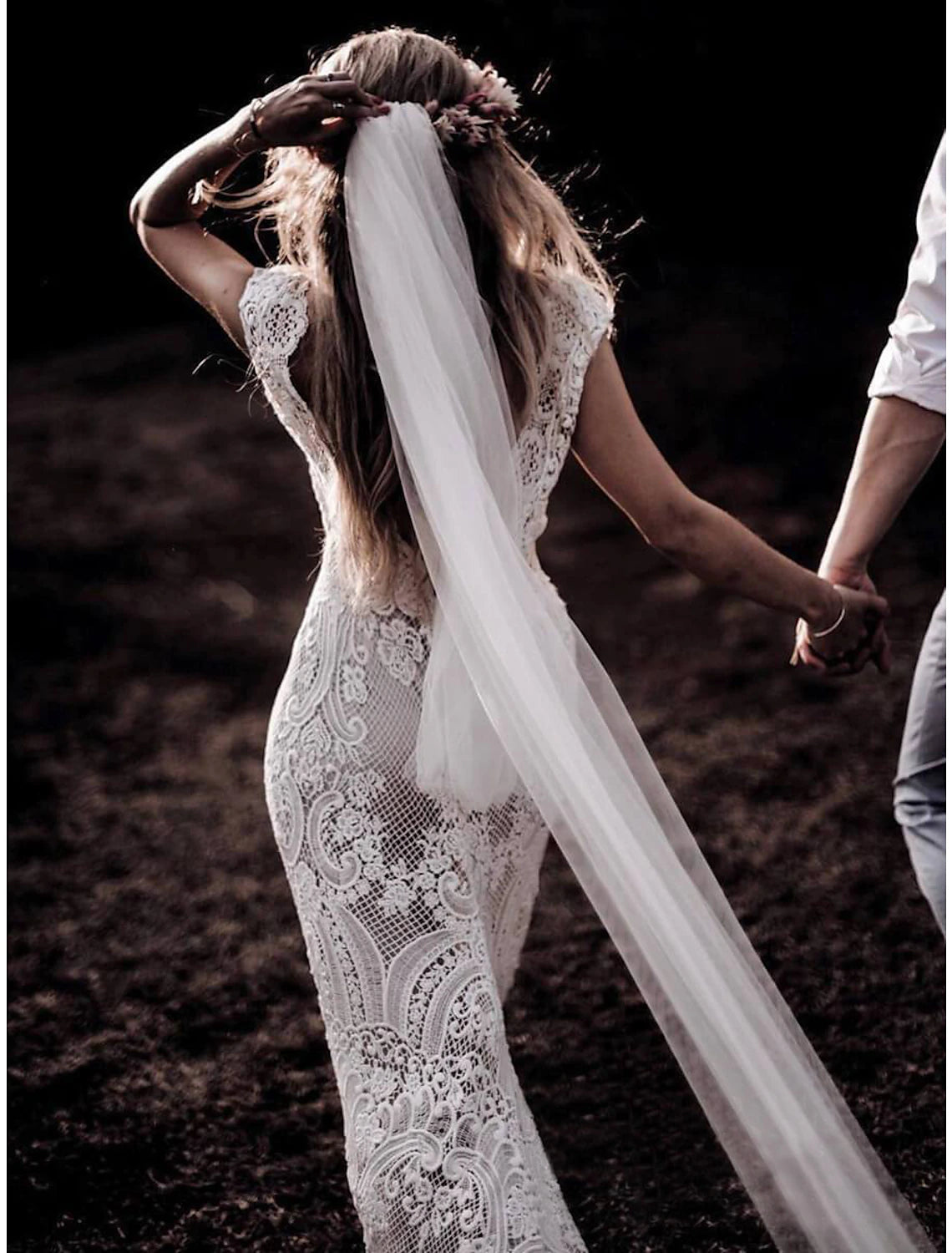 wholesale  Beach Boho Wedding Dresses Mermaid / Trumpet V Neck Cap Sleeve Court Train Lace Bridal Gowns With Appliques Solid Color