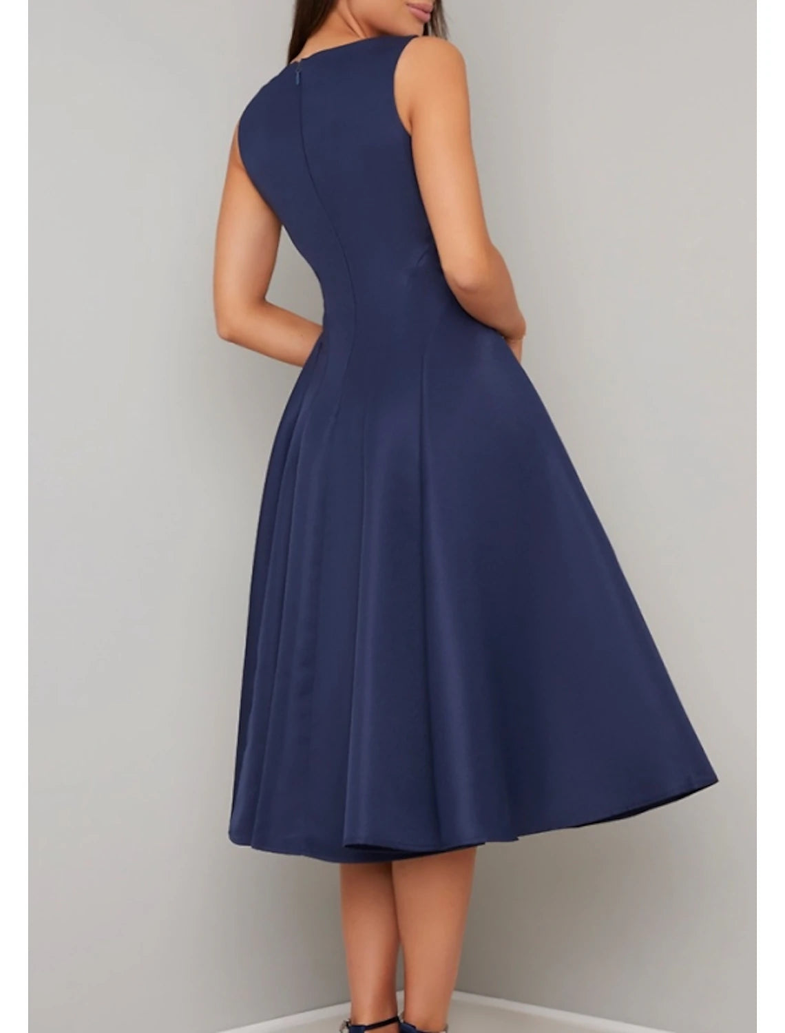 Wholesa A-Line Mother of the Bride Dress Elegant Jewel Neck Tea Length Satin Sleeveless with Pleats