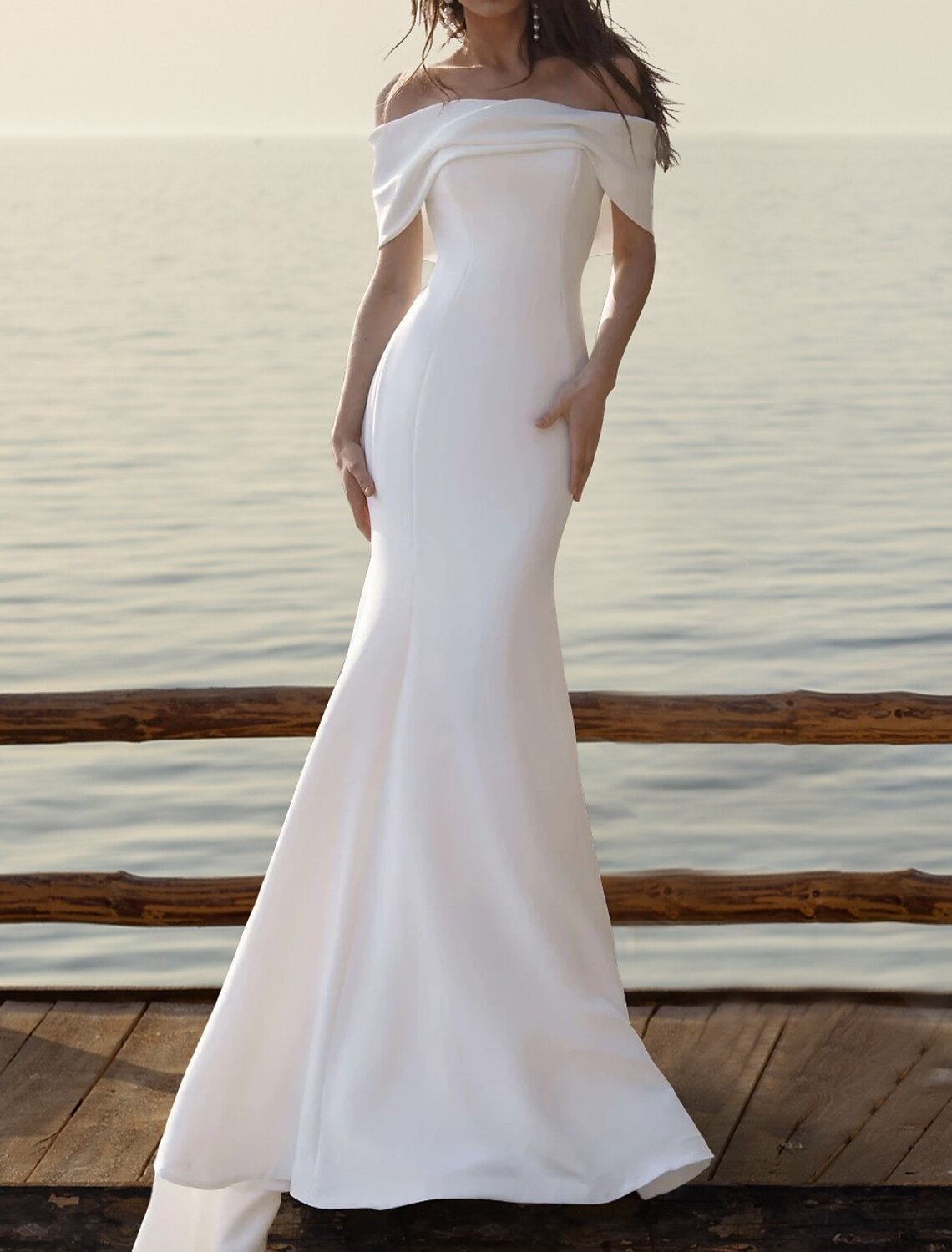 Wholesa Beach Simple Wedding Dresses Mermaid / Trumpet Off Shoulder Cap Sleeve Court Train Satin Bridal Gowns With Ruched