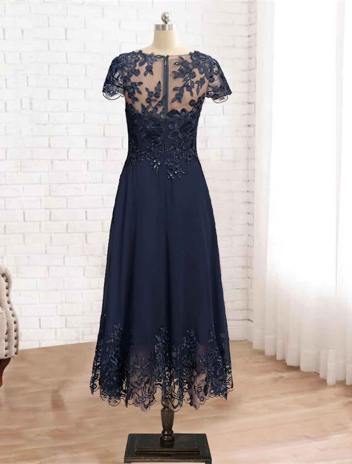 wholesale  A-Line Mother of the Bride Dress Formal Wedding Guest Vintage Elegant Scoop Neck Tea Length Lace 3/4 Length Sleeve with Sequin Appliques Fall