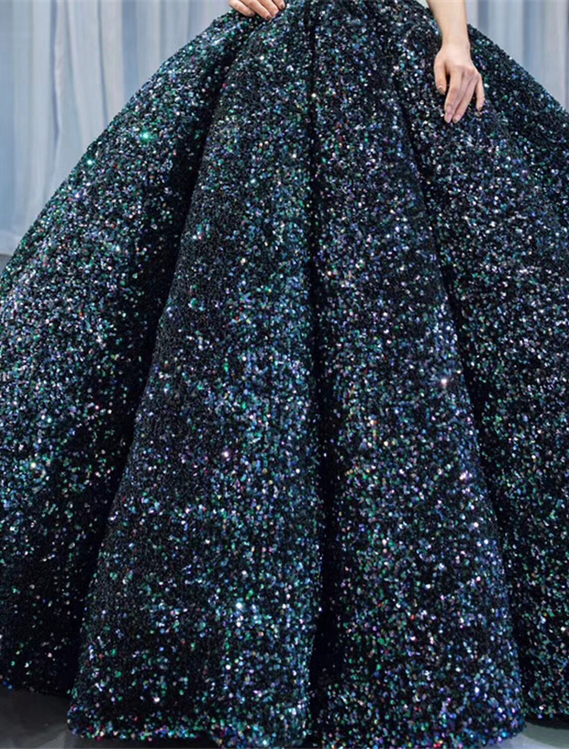 wholesale  Ball Gown Prom Dresses Luxurious Dress Quinceanera Prom Floor Length Long Sleeve V Neck Sequined with Pleats Sequin