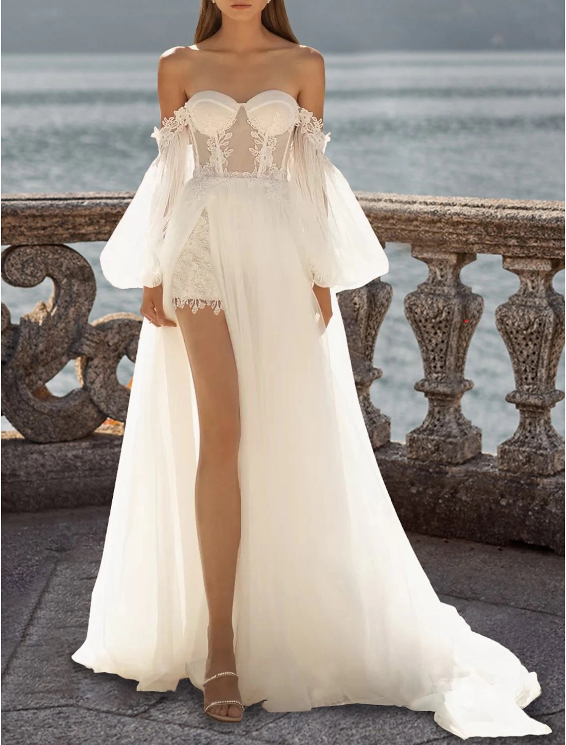 Wholesa Beach Wedding Dresses A-Line Off Shoulder Long Sleeve Court Train Lace Bridal Gowns With Appliques Split Front