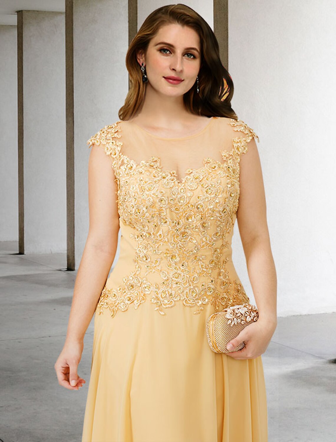 wholesale  A-Line Mother of the Bride Dresses Plus Size Hide Belly Curve Elegant Dress Formal Sweep / Brush Train Sleeveless Jewel Neck Chiffon with Beading Appliques