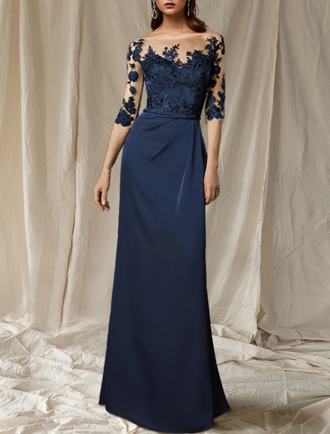 wholesale   Sheath / Column Mother of the Bride Dress Wedding Guest Plus Size Elegant Jewel Neck Sweep / Brush Train Chiffon Half Sleeve with Appliques Fall