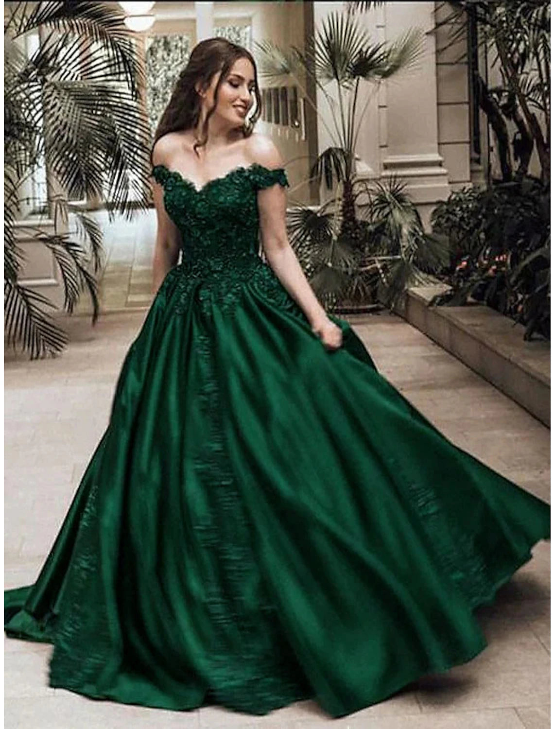 wholesale  Ball Gown Luxurious Sparkle Quinceanera Prom Dress Off Shoulder Sleeveless Floor Length Lace with Appliques