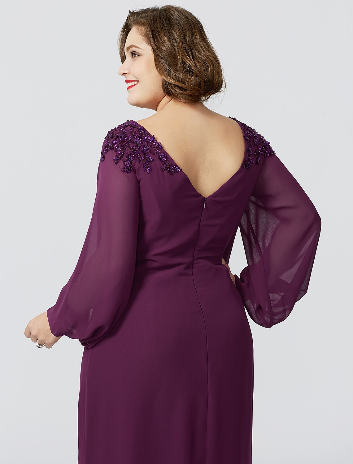 wholesale  Sheath / Column Mother of the Bride Dress Formal Classic & Timeless Elegant & Luxurious Plus Size Bateau Neck Floor Length Chiffon Long Sleeve No with Beading Appliques