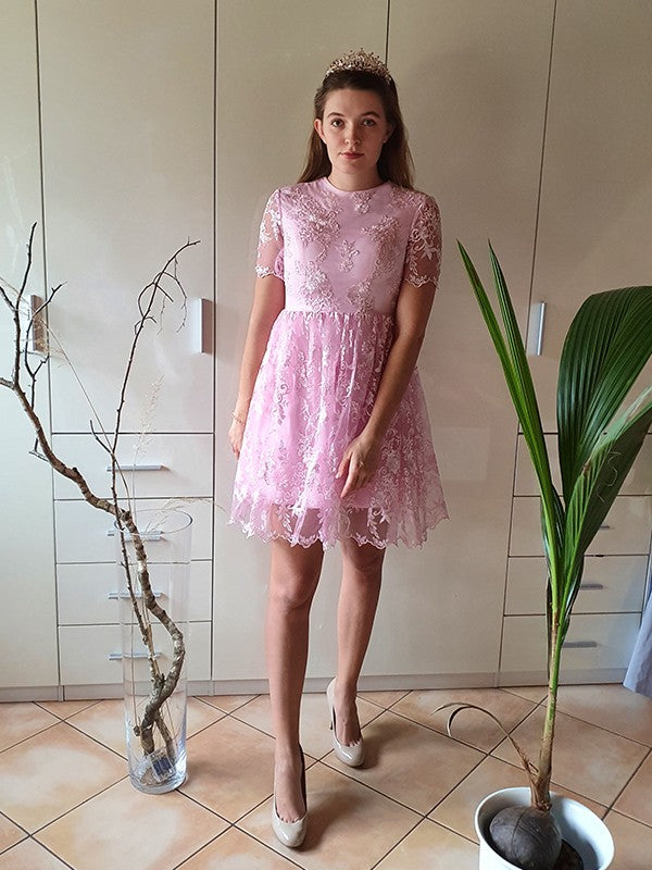 Wholesa  A-Line/Princess Short Sleeves Organza Sheer Neck Applique Short/Mini Homecoming Dresses