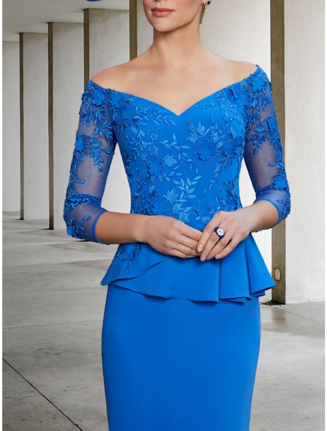 Wholesa A-Line Mother of the Bride Dress Wedding Guest Elegant Petite Off Shoulder Knee Length Stretch Chiffon 3/4 Length Sleeve with Appliques Ruching