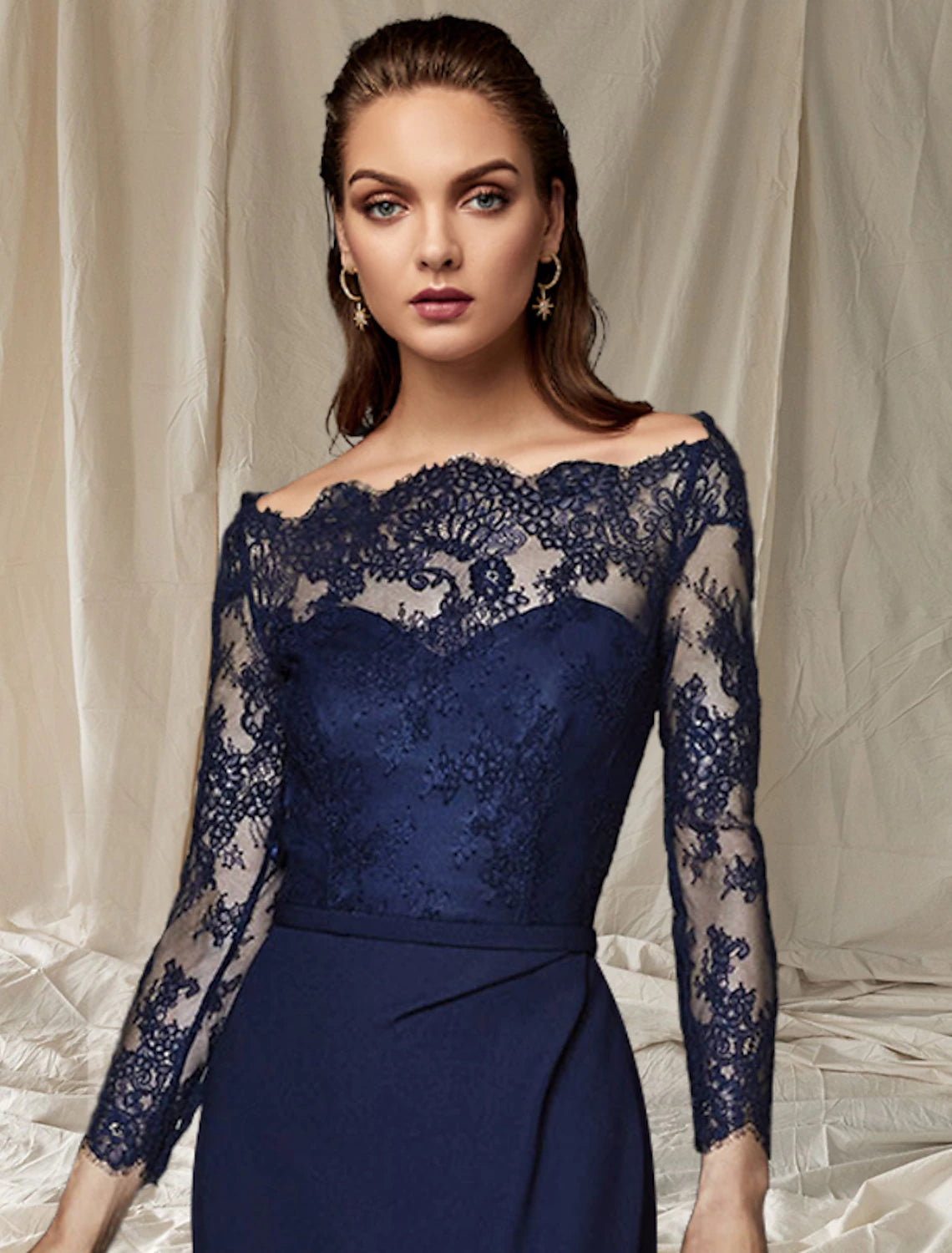 wholesale  Mermaid / Trumpet Mother of the Bride Dress Elegant Off Shoulder Sweep / Brush Train Chiffon Lace Long Sleeve with Appliques Side-Draped