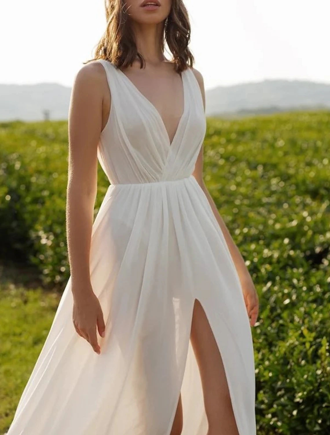 wholesale Reception Sexy Casual Wedding Dresses A-Line V Neck Sleeveless Court Train Chiffon Bridal Gowns With Split Front Solid Color
