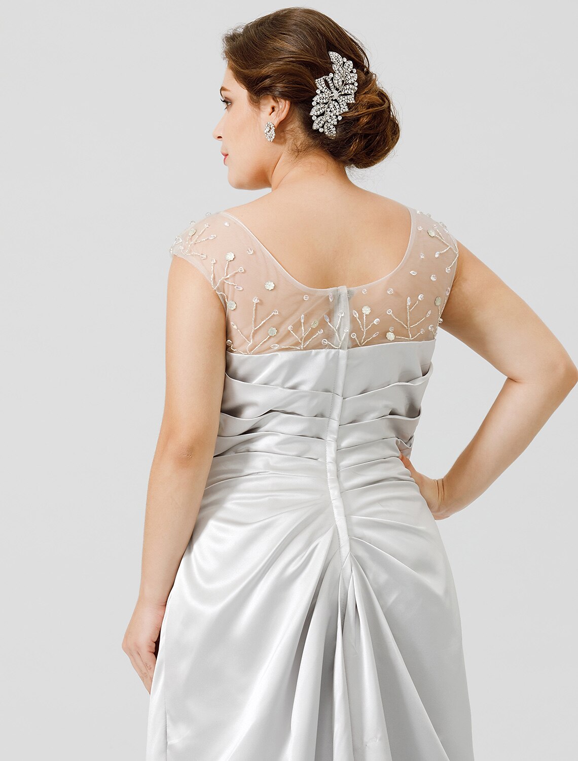 wholesale  Sheath / Column Mother of the Bride Dress Classic & Timeless Elegant & Luxurious Plus Size Jewel Neck Floor Length Satin Sleeveless No with Pleats Crystals