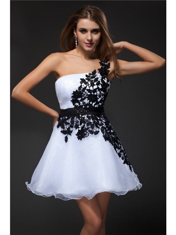 Wholesa  Empire Strapless Applique Sleeveless Short Organza Cocktail Dresses