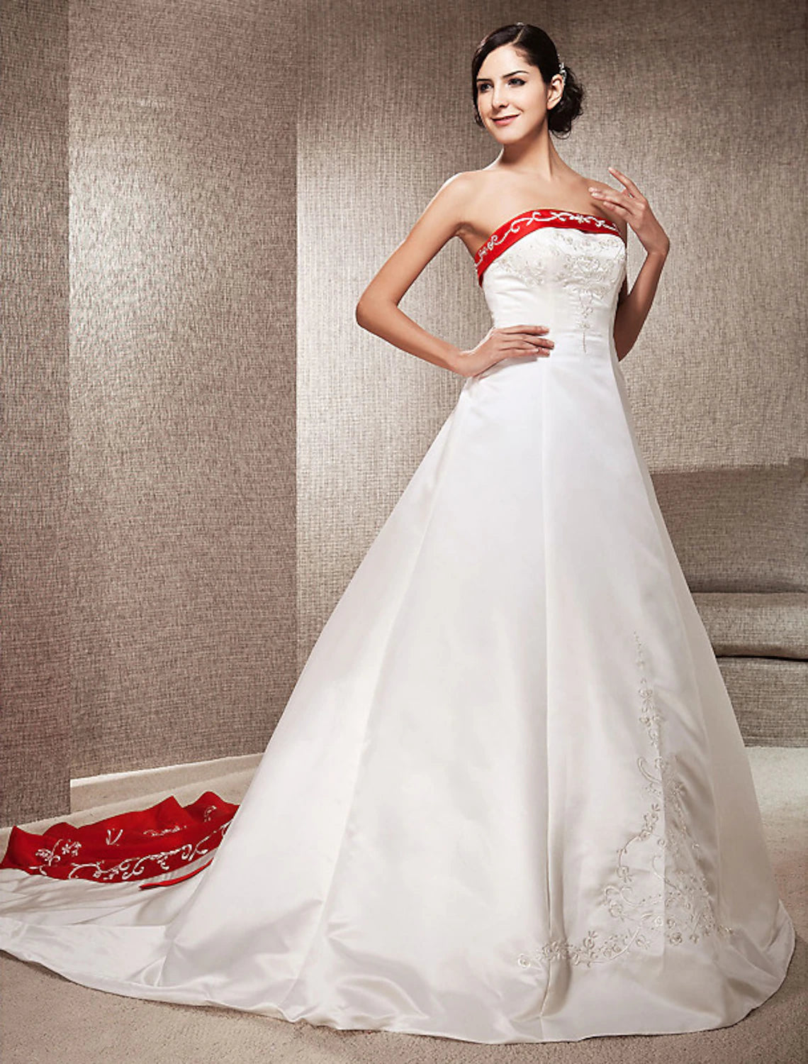 wholesale  Open Back Wedding Dresses Sweep / Brush Train Ball Gown Strapless Strapless Satin With Embroidery Appliques