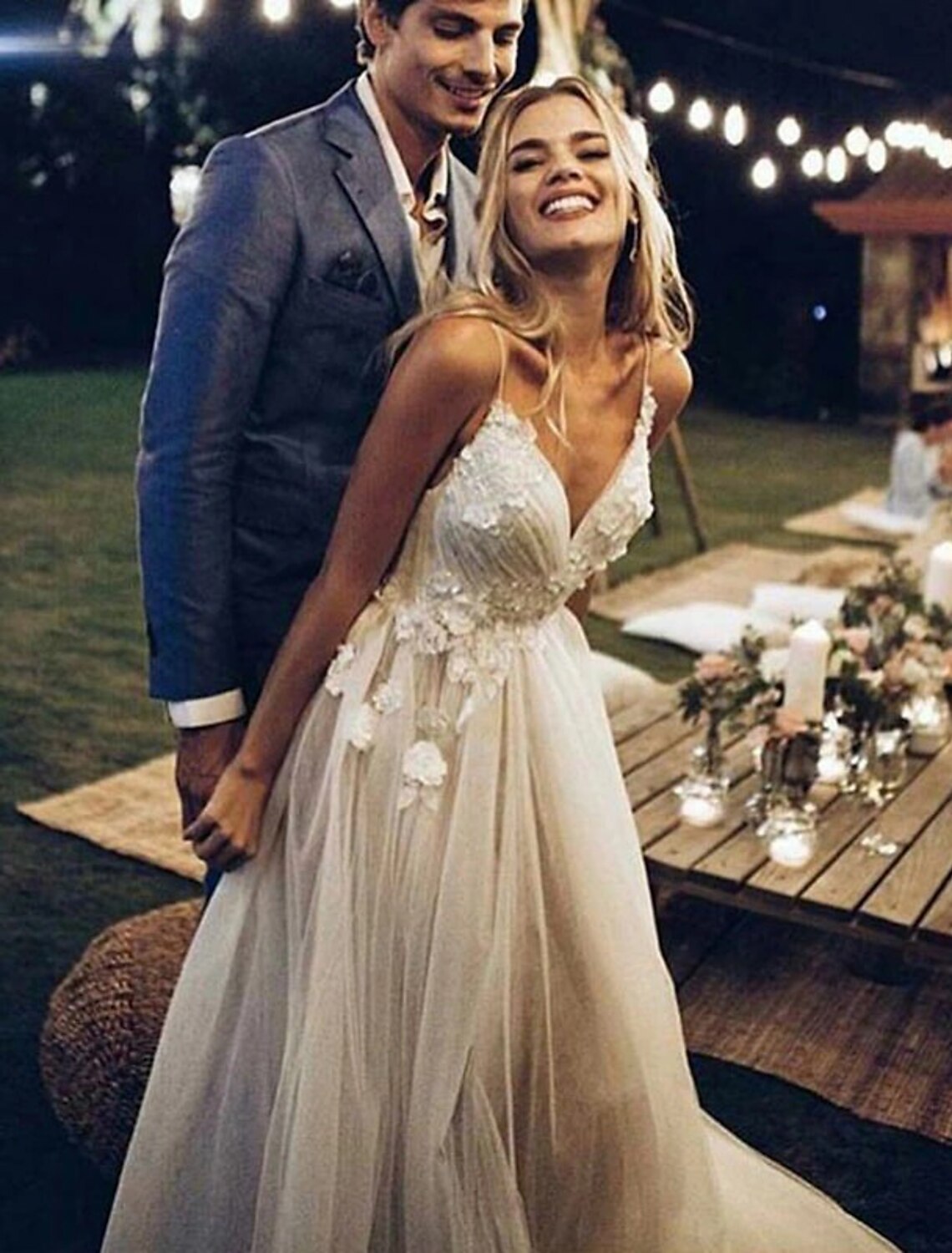 wholesale  Beach Wedding Dresses A-Line Sweetheart Camisole Spaghetti Strap Sweep / Brush Train Lace Outdoor Bridal Gowns With Lace