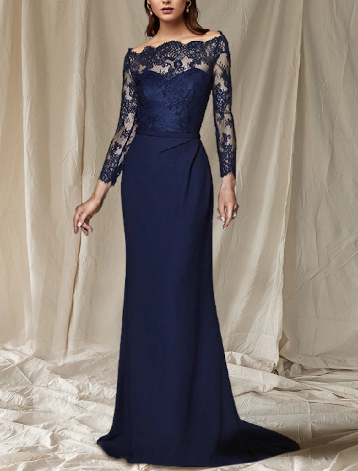 wholesale  Mermaid / Trumpet Mother of the Bride Dress Elegant Off Shoulder Sweep / Brush Train Chiffon Lace Long Sleeve with Appliques Side-Draped