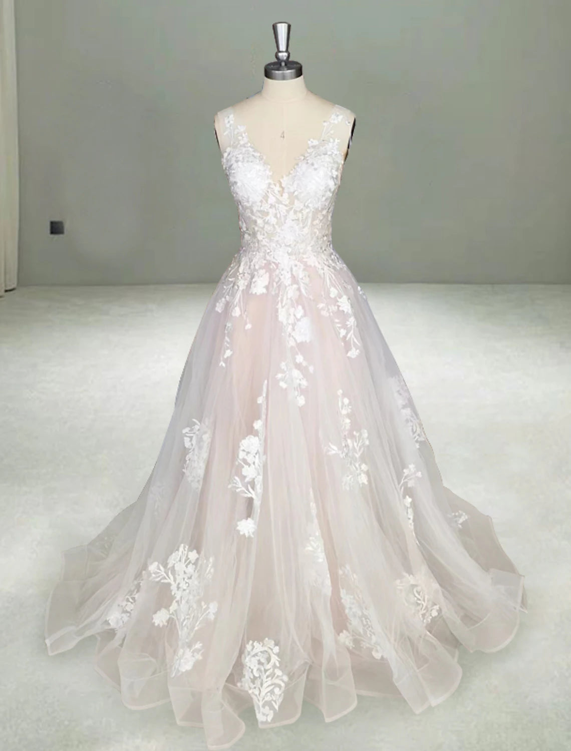 wholesale  Beach Open Back Sexy Wedding Dresses A-Line V Neck Sleeveless Court Train Lace Bridal Gowns With Appliques Summer Fall Wedding Party
